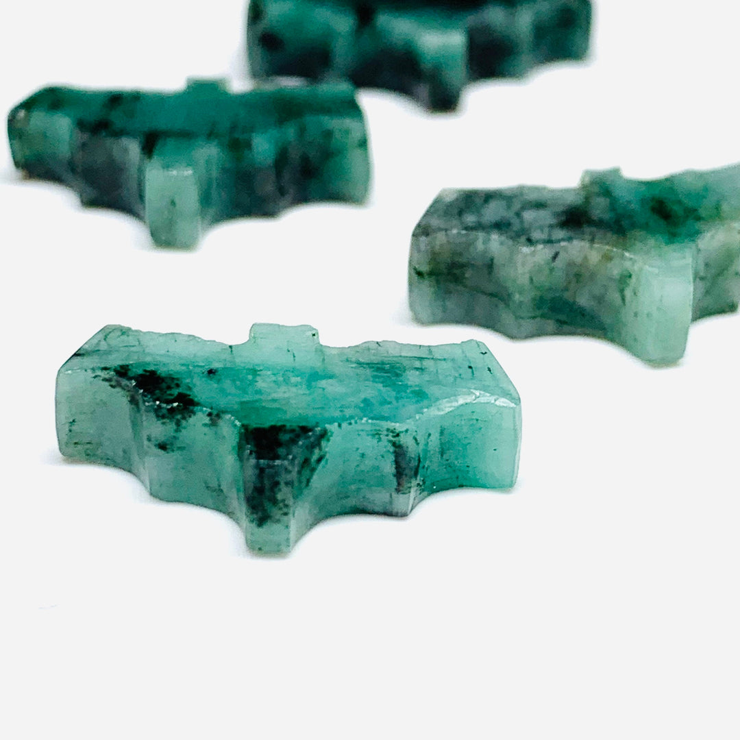 2,3,4,5 Pcs Natural Emerald Hand Carved Bat Shape, Bat Shape Gemstone For Jewellery, Bat Shape Gemstone, 20X10 mm