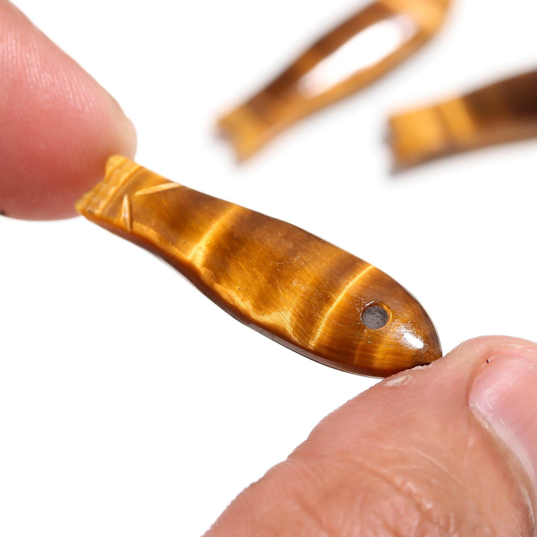 Natural Tiger Eye Carved Fish Shape Gemstone, Tiger's Eye Healing Fish Charms for Jewelry Making, Reiki Crystals Gifts, 30X10 MM