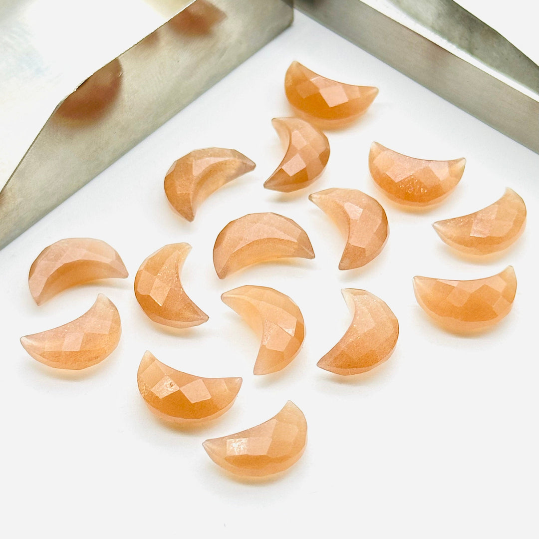 2,3,4,5Pcs Natural peach moonstone Hand Carved Moon Shape Briolette, Carved Moon Shape Gemstone Jewelry, Faceted Moon Shape Briolette 12x7mm