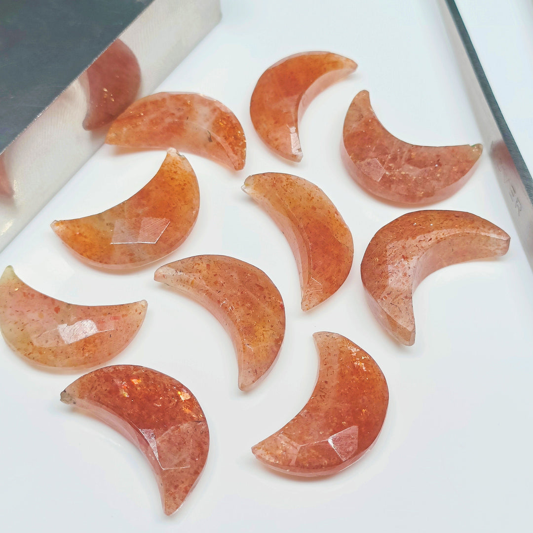 2,3,4,5,6 Pcs Natural Red Sunstone Moon Shape Gemstone, Faceted Hand Carved Moon loose gemstone , Moon Shape Gemstone ,17 mm