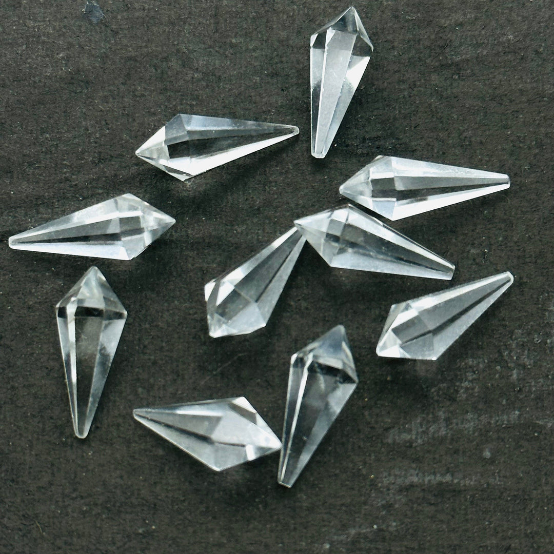 2,3,4,5 pcs 100% Natural crystal quartz Fancy Shape Carved Gemstone, Loose Gemstone, pyramid Shape Gemstone Jewlery, Carved Gemstone 20x7 MM