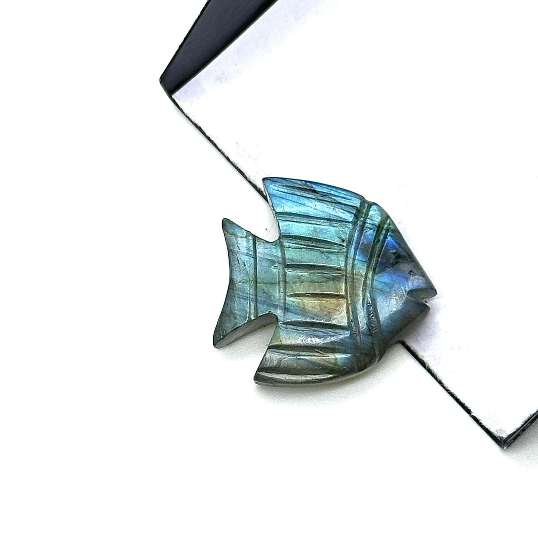 Natural Labradorite Handmade Fish Carving ~ Fish Shape Carving Gemstone Stone ~ Flashy Labradorite Fish ~ 1 Pieces ~ 18 MM ~ Flashy Fish
