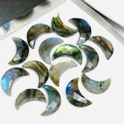 Natural Labradorite Faceted Cresent Moons, Hand Carved Moon Shape Beads, Flashy Labradorite Moon For Jewelry, Carved Gemstone, 17 mm